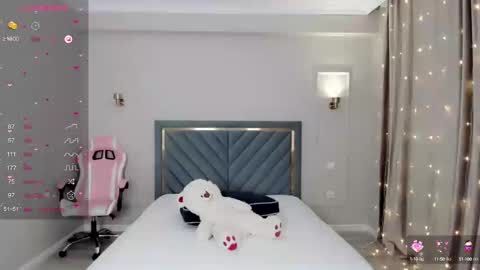 lu_mina online show from 01-10-25, 05:45