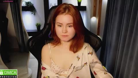 Snapshot of lu_muon chatting on 11-12-25, 02:01 lu_muon online show from 11-12-25, 02:01