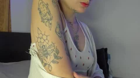 Jenn online show from 01-14-26, 12:05