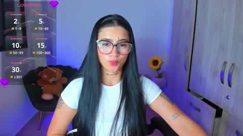 Snapshot of luanabonasx chatting on 03-25-26, 12:00 Luana online show from 03-25-26, 12:00