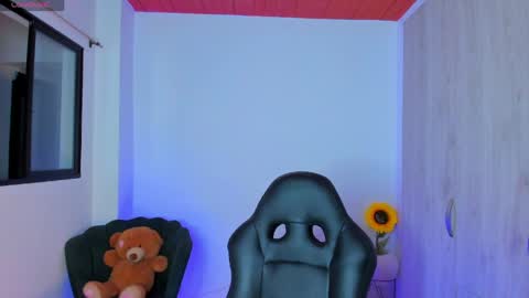 Snapshot of luanabonasx chatting on 04-03-26, 12:36 Luana online show from 04-03-26, 12:36