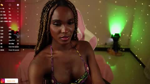 Snapshot of luanarisque chatting on 09-28-25, 05:24 IG luana orq online show from 09-28-25, 05:24