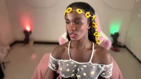 Snapshot of luanarisque chatting on 11-07-25, 06:24 IG luana orq online show from 11-07-25, 06:24