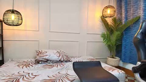 Snapshot of luandy_ chatting on 10-04-25, 05:11 lUAN online show from 10-04-25, 05:11