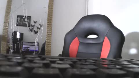 luanna837 online show from 01-12-25, 04:50