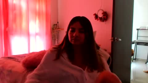 luara__01__lecat_1 online show from 07-27-26, 09:33