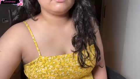 Snapshot of lubna_07 chatting on 06-23-26, 03:21 slow poison online show from 06-23-26, 03:21