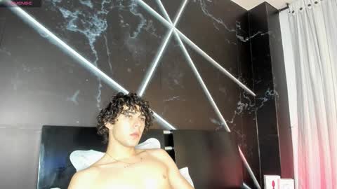 Luca Ferrer online show from 10-25-25, 01:57