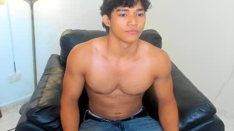 Snapshot of luca_mashle chatting on 05-24-26, 02:27 luca_mashle online show from 05-24-26, 02:27