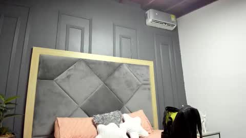 luca_morettii online show from 11-26-25, 12:06