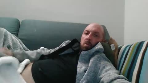 Luca online show from 12-25-24, 04:00