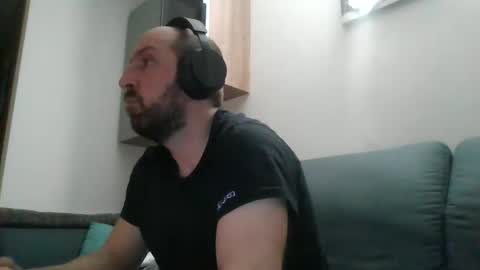 Luca online show from 01-24-25, 08:43