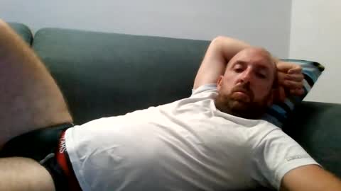 Snapshot of lucabeech88 chatting on 07-15-26, 07:08 Luca online show from 07-15-26, 07:08
