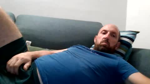 Snapshot of lucabeech88 chatting on 07-20-26, 07:38 Luca online show from 07-20-26, 07:38