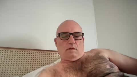 Snapshot of lucas10004 chatting on 09-24-25, 05:33 lucas10004 online show from 09-24-25, 05:33