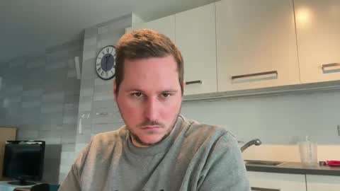 Lucas online show from 01-02-25, 01:51