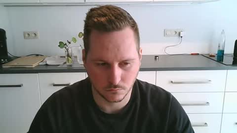 Lucas online show from 03-04-25, 03:26