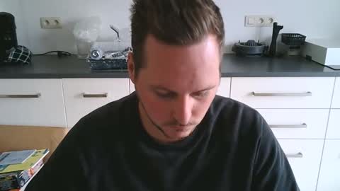 Lucas online show from 09-18-25, 01:13