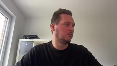 Lucas online show from 10-31-25, 02:40