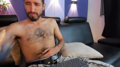 Lucas online show from 04-11-26, 02:05