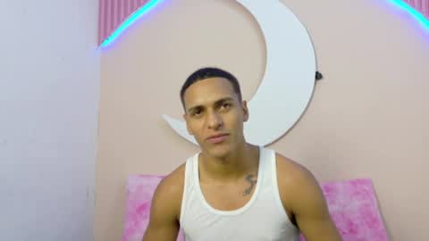 Snapshot of lucas837481 chatting on 07-12-26, 02:24 lucas837481 online show from 07-12-26, 02:24