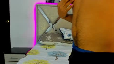 Snapshot of lucas_cruz1 chatting on 06-17-26, 03:53 lucas_cruz1 online show from 06-17-26, 03:53