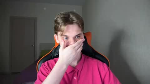 Lucas Gill online show from 02-24-25, 01:57