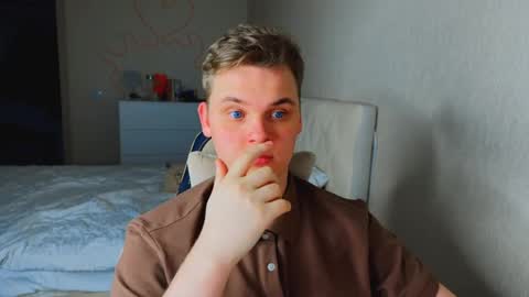 Lucas Gill online show from 01-17-26, 03:33