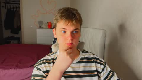 Lucas Gill online show from 03-19-26, 01:42