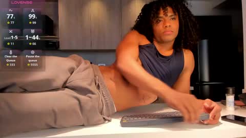 Snapshot of lucas_eevans07 chatting on 06-01-26, 05:25 online show from 06-01-26, 05:25