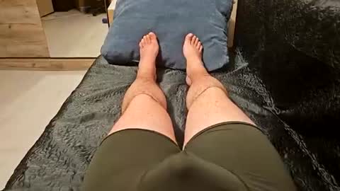 lucas_j_32 online show from 06-25-26, 01:49