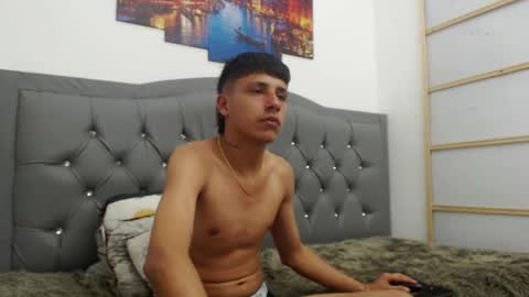  LUCAS RIVAS  online show from 11-06-25, 10:10