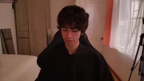 lucas_xo online show from 09-18-25, 09:50