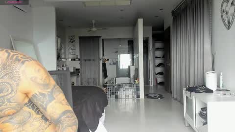 lucasexclusive online show from 01-15-25, 04:25