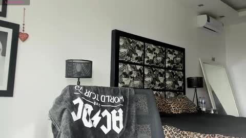 lucasexclusive online show from 01-19-25, 03:39