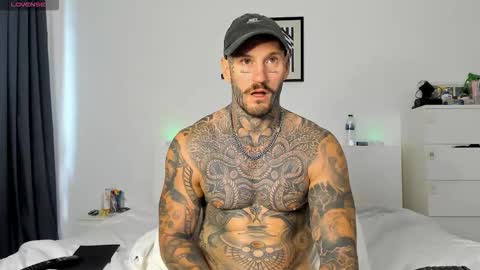 lucasexclusive online show from 11-06-25, 06:25