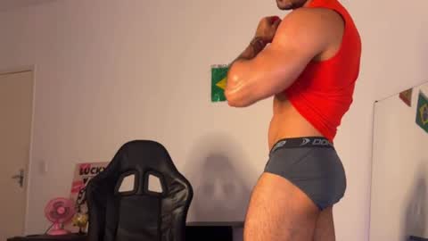 lucasfit24 online show from 07-14-26, 02:16