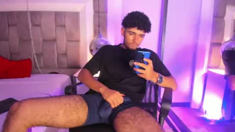 Snapshot of lucasthomson_ chatting on 06-30-26, 04:13 lucasthomson_ online show from 06-30-26, 04:13