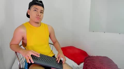 LUCAS TORREZ online show from 02-06-26, 02:42