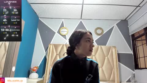 MIA HOT online show from 09-20-25, 12:06