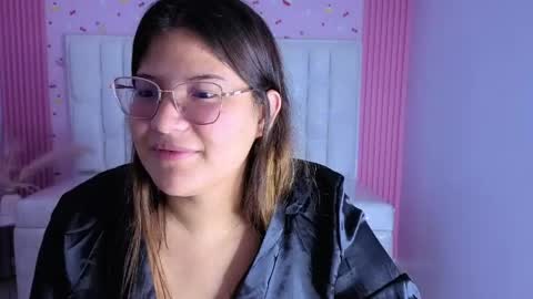 Snapshot of lucero_s chatting on 04-28-26, 03:11 Lucero online show from 04-28-26, 03:11
