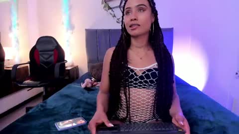 Snapshot of lucerop_ chatting on 04-19-26, 03:28 Lucero online show from 04-19-26, 03:28