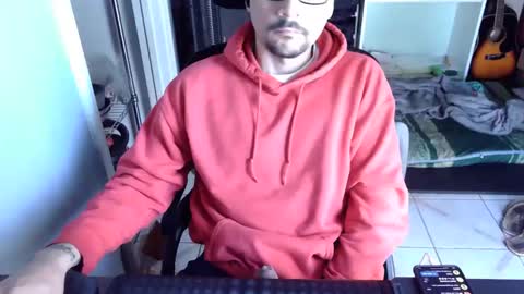 Luchi Luchano online show from 12-04-25, 08:17