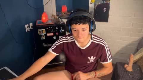 Felipe online show from 02-18-25, 02:27