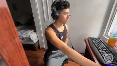 Felipe online show from 09-25-25, 08:23