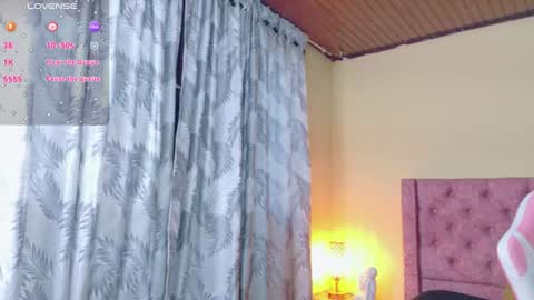 Snapshot of lucia_evans21 chatting on 07-07-26, 10:58 lucia_evans21 online show from 07-07-26, 10:58