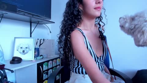 Lucia online show from 01-17-25, 10:12