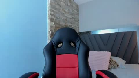 L u c i a  online show from 06-26-26, 07:29