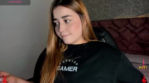 lucia star  online show from 01-07-25, 06:56