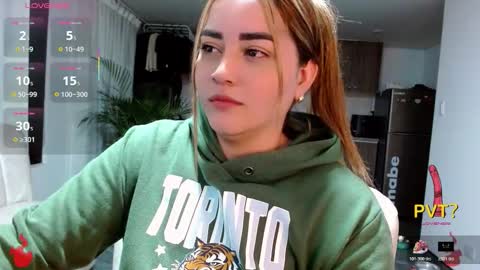 lucia star  online show from 11-14-25, 01:15